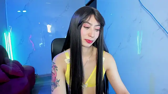 Snapshot of LilithCooperr_ chatting on 06/26/26, 03:33 LilithCooperr online show from 06/26/26, 03:33