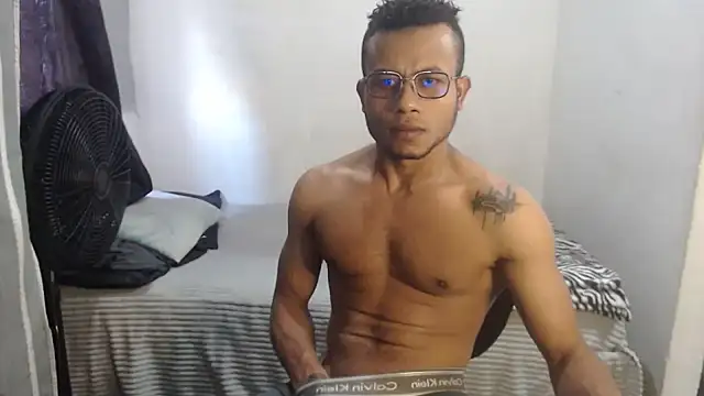 grandominantex1 online show from 01/17/26, 09:40