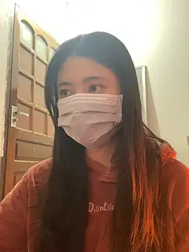 Snapshot of -hanime- chatting on 12/12/24, 03:32 -hanime- online show from 12/12/24, 03:32