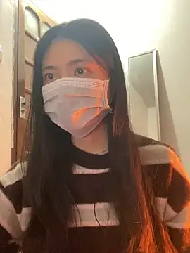 Snapshot of -hanime- chatting on 12/16/24, 06:43 -hanime- online show from 12/16/24, 06:43