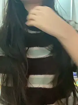 Snapshot of -hanime- chatting on 12/17/24, 09:07 -hanime- online show from 12/17/24, 09:07