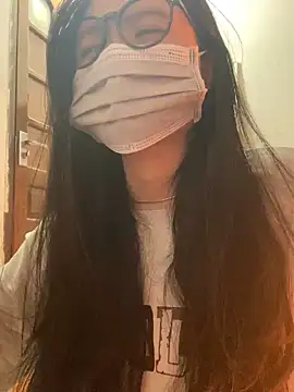 Snapshot of -hanime- chatting on 12/22/24, 12:49 -hanime- online show from 12/22/24, 12:49