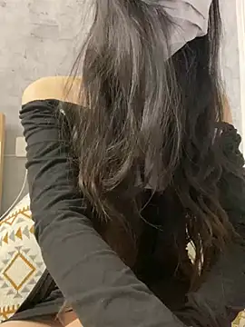 Snapshot of -hanime- chatting on 12/25/24, 08:29 -hanime- online show from 12/25/24, 08:29