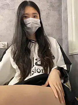 Snapshot of -hanime- chatting on 12/26/24, 05:47 -hanime- online show from 12/26/24, 05:47