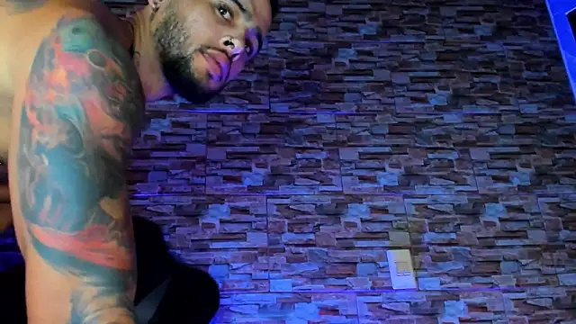 Snapshot of Seth_Owner chatting on 02/03/25, 01:30 Seth Owner online show from 02/03/25, 01:30