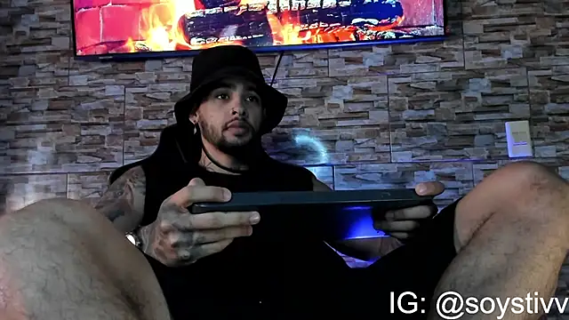 Snapshot of Seth_Owner chatting on 02/20/25, 01:40 Seth Owner online show from 02/20/25, 01:40