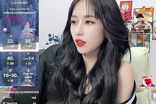  LLisa  online show from 01/13/25, 10:24