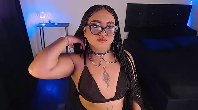 LiaScarlett online show from 01/06/25, 04:13