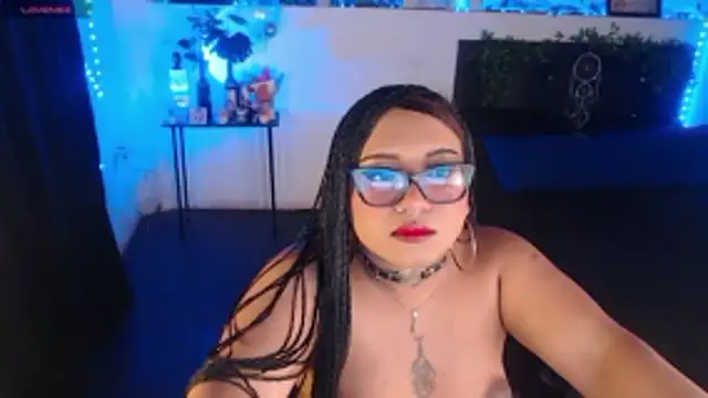 LiaScarlett online show from 10/30/25, 02:46