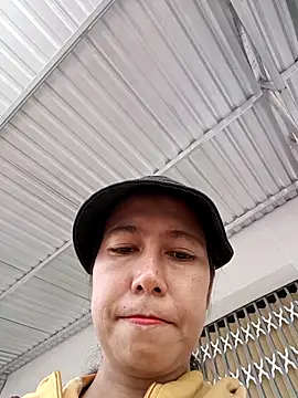 Snapshot of 2HotAsain4u chatting on 12/19/25, 01:56 2HotAsain4u online show from 12/19/25, 01:56