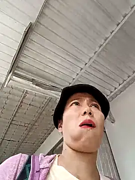 Snapshot of 2HotAsain4u chatting on 02/08/26, 06:28 2HotAsain4u online show from 02/08/26, 06:28