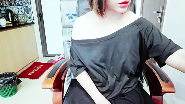 Miu-Le online show from 11/14/25, 11:35