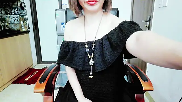 Miu-Le online show from 11/16/25, 08:25