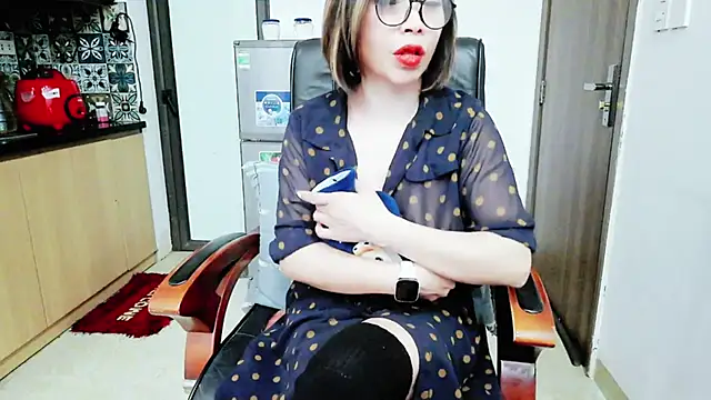 Miu-Le online show from 11/27/25, 09:17