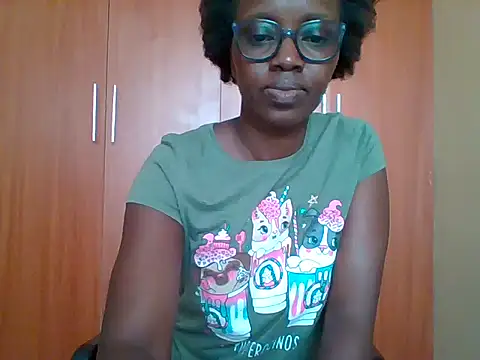 Snapshot of sexy_darleen23 chatting on 02/15/26, 01:09 sexy darleen23 online show from 02/15/26, 01:09