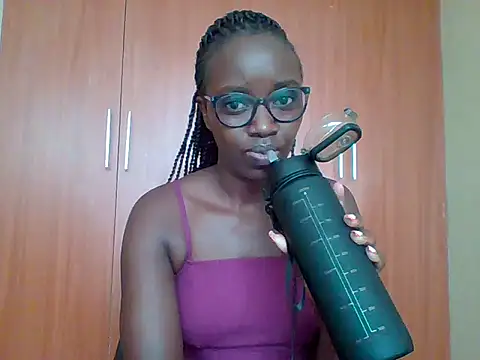 sexy darleen23 online show from 04/05/26, 09:06