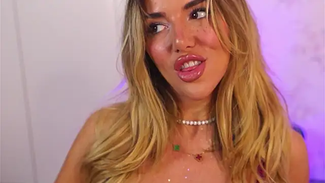 ClaraHazel online show from 11/09/25, 04:55