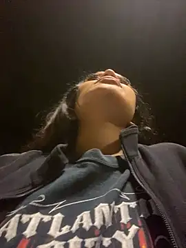 Snapshot of Riana_Kean chatting on 02/03/25, 04:25 Riana Kean online show from 02/03/25, 04:25