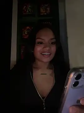 Snapshot of Riana_Kean chatting on 02/06/25, 03:06 Riana Kean online show from 02/06/25, 03:06