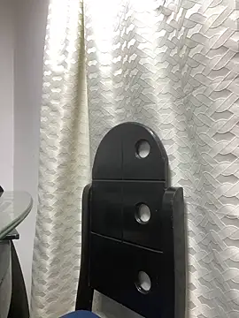 Snapshot of Riana_Kean chatting on 02/14/25, 02:07 Riana Kean online show from 02/14/25, 02:07