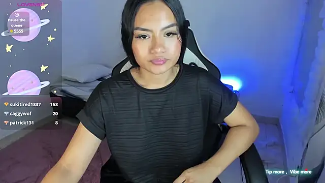 Snapshot of Riana_Kean chatting on 02/28/25, 03:15 Riana Kean online show from 02/28/25, 03:15