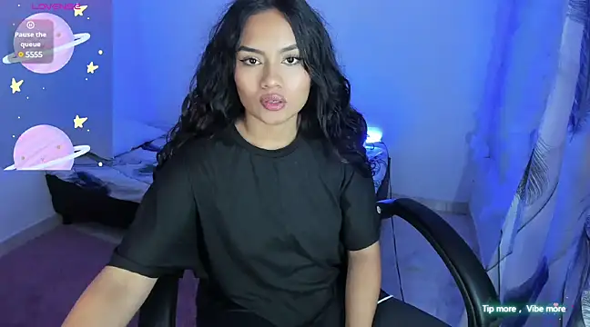 Snapshot of Riana_Kean chatting on 03/16/25, 03:36 Riana Kean online show from 03/16/25, 03:36