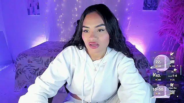 Snapshot of Riana_Kean chatting on 12/22/25, 02:52 Riana Kean online show from 12/22/25, 02:52