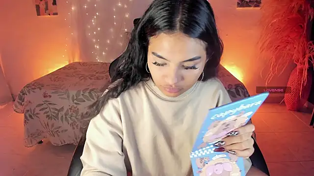 Snapshot of Riana_Kean chatting on 01/06/26, 02:26 Riana Kean online show from 01/06/26, 02:26