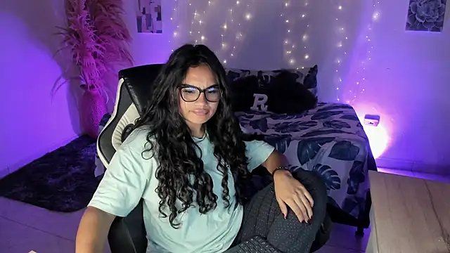 Snapshot of Riana_Kean chatting on 02/16/26, 03:46 Riana Kean online show from 02/16/26, 03:46