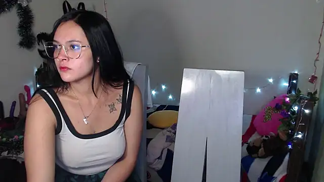 Snapshot of 01antoniafranco chatting on 12/19/24, 04:45 01antoniafranco online show from 12/19/24, 04:45