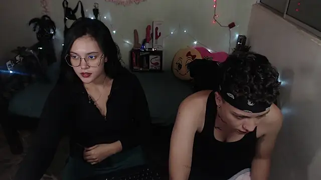 Snapshot of 01antoniafranco chatting on 02/19/25, 02:12 01antoniafranco online show from 02/19/25, 02:12