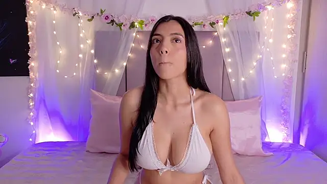 Julie Bennet online show from 03/18/26, 04:37