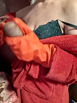  Kitti  online show from 11/19/25, 05:46