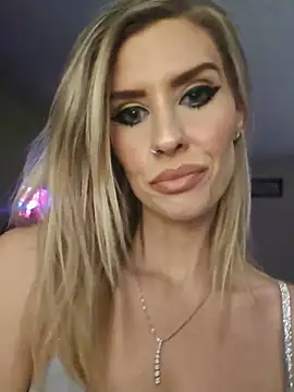 ellieconradxo online show from 06/24/26, 03:05