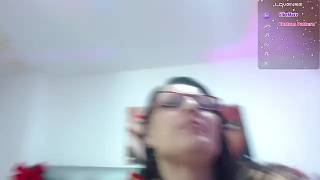 Snapshot of horny-juliette chatting on 12/25/24, 09:22 horny-juliette online show from 12/25/24, 09:22