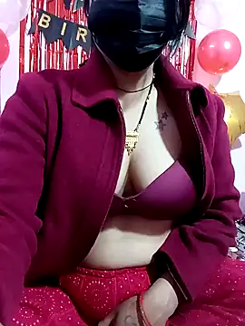 Snapshot of Beauty-khan chatting on 01/02/25, 02:46 Beauty-khan online show from 01/02/25, 02:46