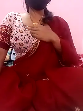 Snapshot of Beauty-khan chatting on 01/26/25, 10:02 Beauty-khan online show from 01/26/25, 10:02