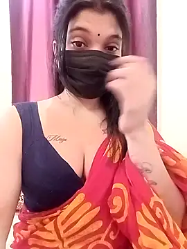 Snapshot of Beauty-khan chatting on 12/19/25, 10:44 Beauty-khan online show from 12/19/25, 10:44