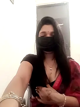 Snapshot of Beauty-khan chatting on 02/14/26, 05:43 Beauty-khan online show from 02/14/26, 05:43