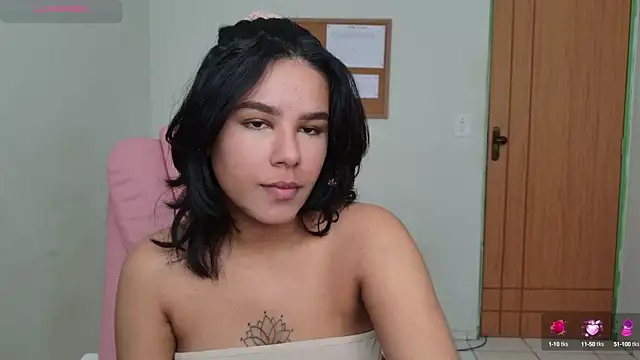 Snapshot of ninapego chatting on 09/27/25, 11:48 ninapego online show from 09/27/25, 11:48