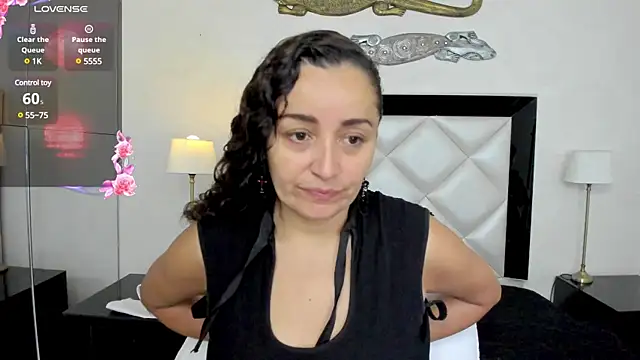 Snapshot of _luna__sweet_ chatting on 03/12/25, 03:24 luna sweet online show from 03/12/25, 03:24