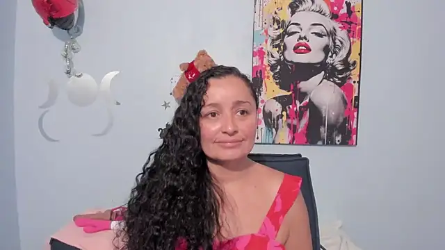 Snapshot of _luna__sweet_ chatting on 09/12/25, 06:19 luna sweet online show from 09/12/25, 06:19
