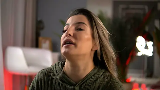 KellyMathews online show from 11/21/25, 03:16