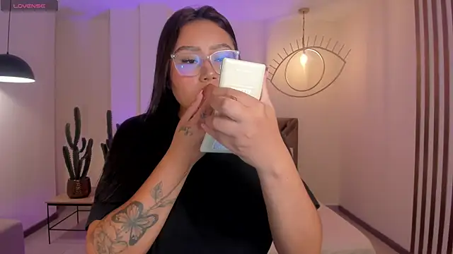 AmberLewis  online show from 02/01/25, 03:08