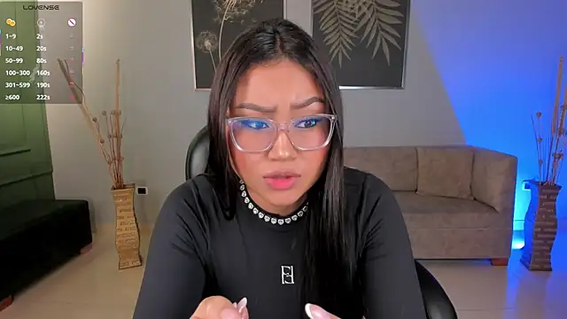 AmberLewis  online show from 11/04/25, 03:05