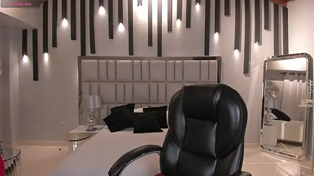 AmberLewis  online show from 11/07/25, 02:55