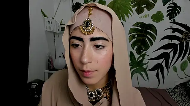 Snapshot of chaymae_nah_ chatting on 11/30/25, 04:05 chaymae nah online show from 11/30/25, 04:05