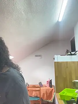 Snapshot of rafamarianoofc chatting on 03/15/25, 01:51 rafamarianoofc online show from 03/15/25, 01:51