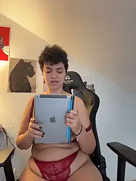 Snapshot of rafamarianoofc chatting on 11/10/25, 02:05 rafamarianoofc online show from 11/10/25, 02:05