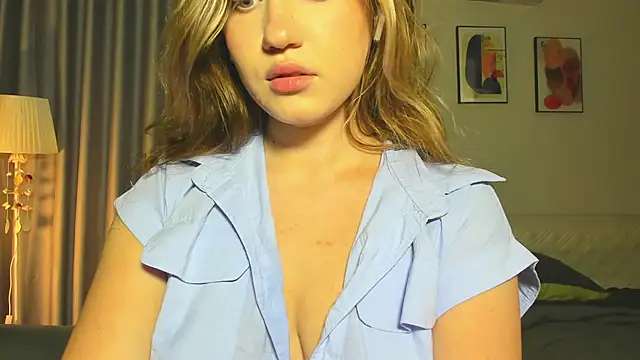 Snapshot of HanahCute chatting on 02/27/25, 03:04 HanahCute online show from 02/27/25, 03:04